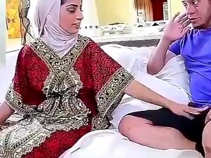Nadia Ali Actress porno et vidéos de sexe en haute qualité sur ...