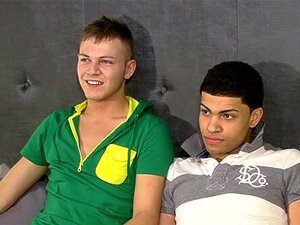 高质量的Cute Boy Twink Anal Exam 色情&性爱视频在观看色情