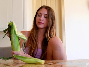Corn Fild porn videos at Xecce.com