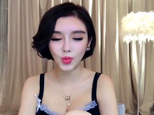 高质量的熊熊Fc2 色情&性爱视频在观看色情