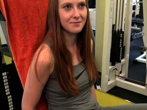 Rousse Gym porno et vidéos de sexe en haute qualité sur VoilaPorno.com