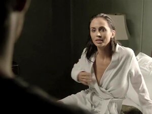 Eliza dushku topless