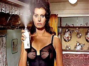 Loren nude sophis Sophia Loren