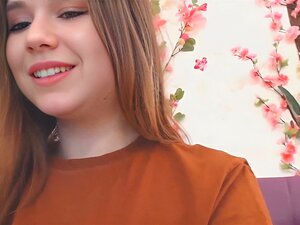 Hot Webcam Girl Naked Makes Her Pussy Slippery Wet Porn