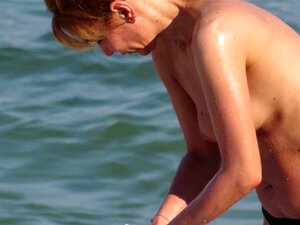 Voyeur Villa Videos sex videos at Rule34pornvids.com