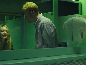 高质量的Amanda Seyfried Hack 色情&性爱视频在观看色情