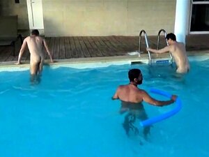 Hunky Friend Are Enjoying Water Sex at the Pool