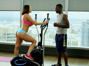 BLACKED Fitness Babe Kendra Lust Loves Huge Black Cock Porn