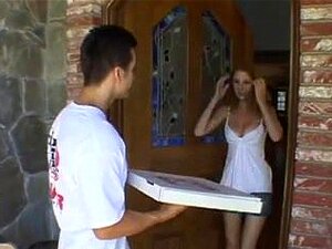 Pizza Delivery Chap Copulates Redhead, Porn